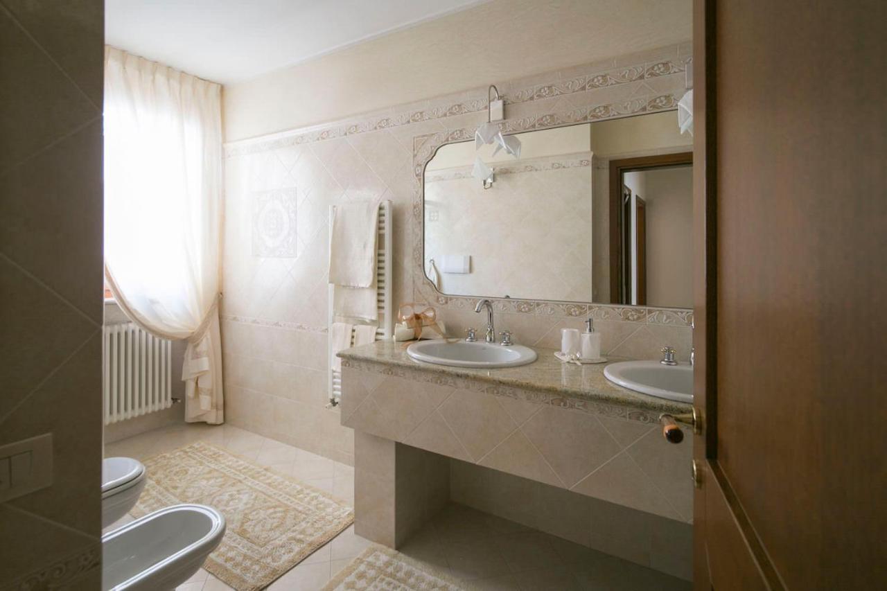 مبيت وإفطار ديسينسانو ديل غاردا La Casa Di Pimpi المظهر الخارجي الصورة